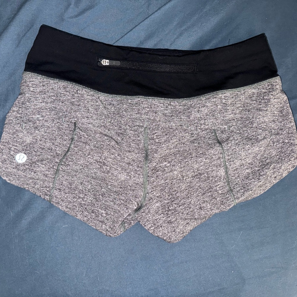 Speed up Low Rise Lululemon 2.5in shorts size 2